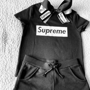 Short set with matching bow